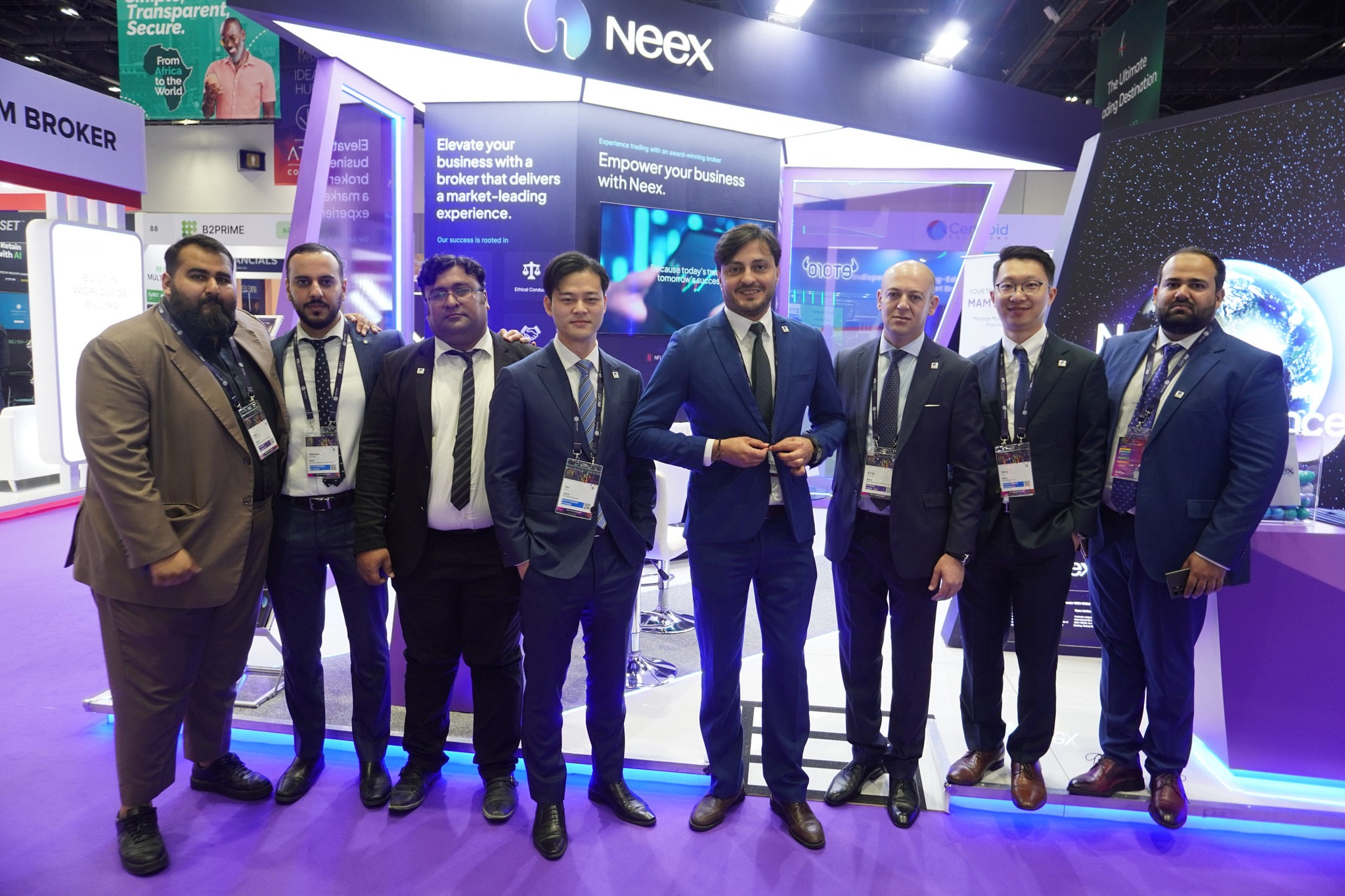 Nhìn Lại Sự Kiện iFX EXPO Dubai 2025 Cùng Neex